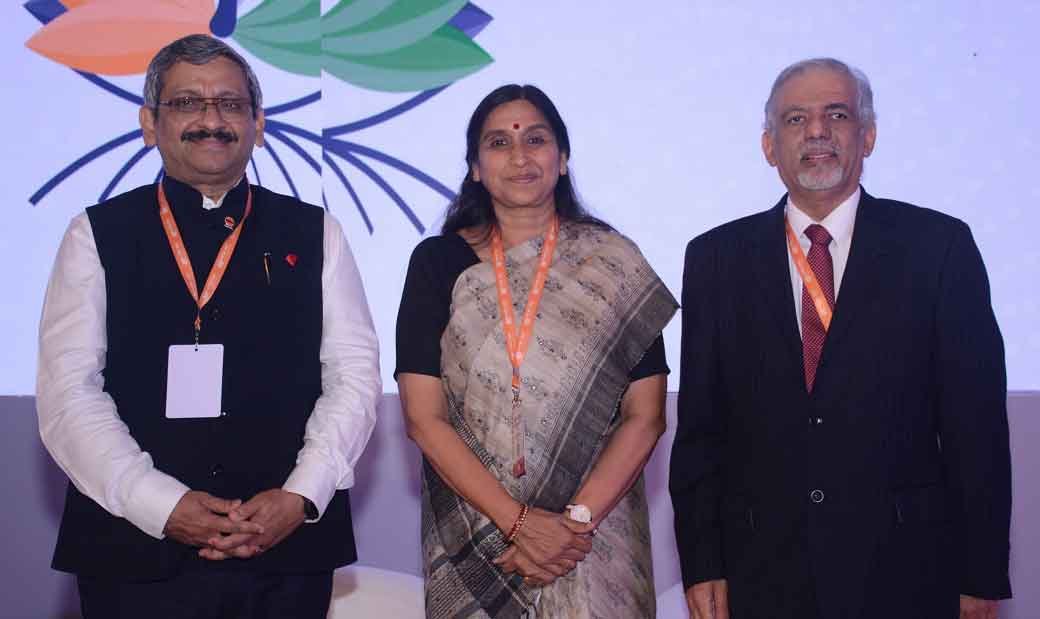 Dr. Ranjan Kr. Mohapatra , Dr. Alka Mittal -CMD -ONGC, Dr.Ahmed Al Banna, Chairman IFTDO