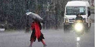 Monsoon revives Delhi, heavy rain alert in a dozen states