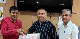 Eduauraa signs an MoU with Himachal Pradesh Government Sanjay Vaidh, Director Eduauraa Technologies, Mr. Vivek Chandel, Director, Directorate of Technical Education, Sundernagar, Himachal Pradesh and Mr. Sunil Verma, Joint Director, State Technical Education, Sundernagar Himachal Pradesh