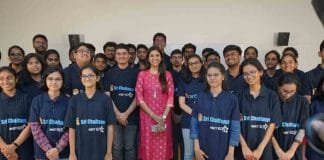 Sri Chaitanya Bags Top All India Ranks in the NEET 2022 Examination Sushma Boppana along with Students