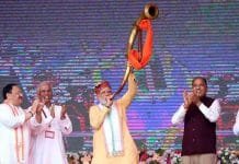 Prime Minister modi participated in the Kullu Dussehra celebrations