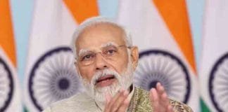 Modi Government 4% DA Hike: Impact on Central and Railway Employees Narendra Modi