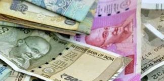 Indian Rupee Plunges to Record Low Below 91 vs USD on Trade Deal Delay & FII Selling