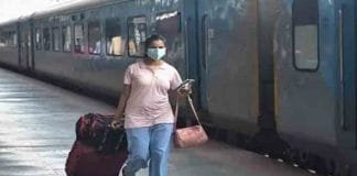 Good news for women across the country: Now women can travel without ticket in the train woman tarin