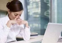 Layoffs Hit Again: 2 Lakh Jobs Will Be Reduced in Companies Around the World Job Market Turmoil Major Tech Companies Announced Massive Layoffs