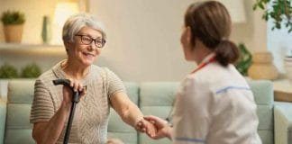 How to Make Life Less Stressful for an Elderly Parent Coping with Dementia