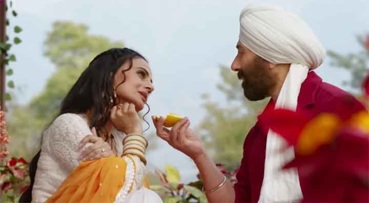 Sunny Deol, Ameesha Patel in Gadar 2