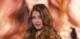 Aishwarya Rai Bachchan’s Golden Moment: How She Owned the Paris Fashion Week Stage Aishwarya Rai Bachchan