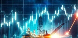 Oil Prices Edge Lower to $72.50 as Oversupply Concerns Outweigh US Sanctions Risk on Venezuela