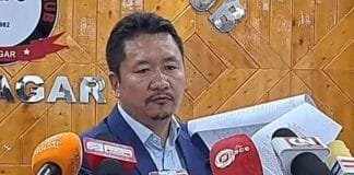 एनआईटी अरुणाचल प्रदेश जहां अस्थाई निदेशक अयोग्य, बड़े पैमाने पर भ्रष्टाचार, अब गौहाटी हाई कोर्ट में जनहित याचिका दायर social activist payi gyadi photo social media