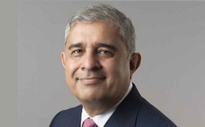 Amitabh-Chaudhry,-Managing- Amitabh Chaudhry, Managing Director and Chief Executive Officer of Axis Bank