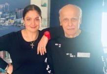 Pooja Bhatt gave a befitting answer to marriage questions puja bhatt with mahesh bhatt