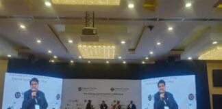 इंटरनेट को मानवाधिकार के रूप में मान्यता: डॉ. डीपी शर्मा ने भारत में रोमैक्स फ्रेमवर्क के तहत इंडिकेटर असेसमेंट की कमी पर उठाए सवाल डॉ. डीपी शर्मा, आदिस अबाबा में इंटरनेट गवर्नेंस फोरम सम्मेलन के दौरान भारत में रोमेक्स फ्रेमवर्क पर विचार प्रस्तुत करते हुए