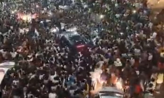 Chaotic scenes at the Pushpa 2 premiere in Hyderabad, where an uncontrollable crowd led to a tragic stampede