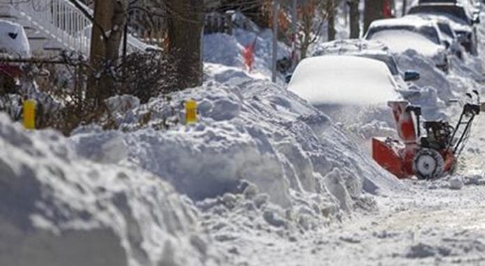 Kashmir-Freezes-Below-Zero