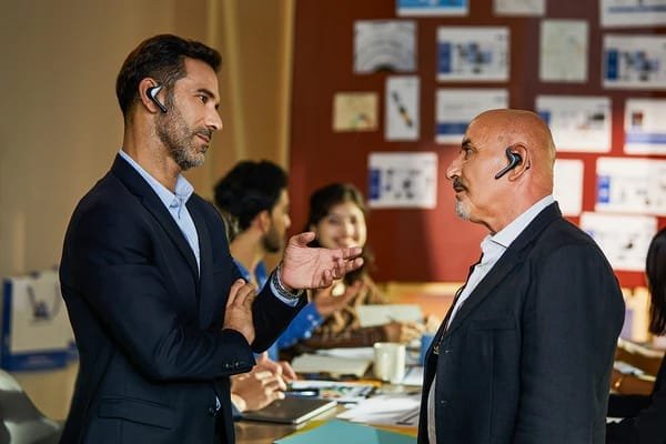 Key Features of the W4 Pro AI Interpreter Earbuds