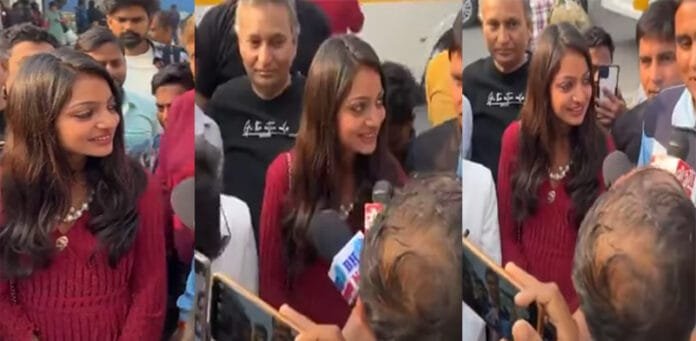 rom Mahakumbh to Patna: Monalisa's Journey Ignites Social Media Frenzy