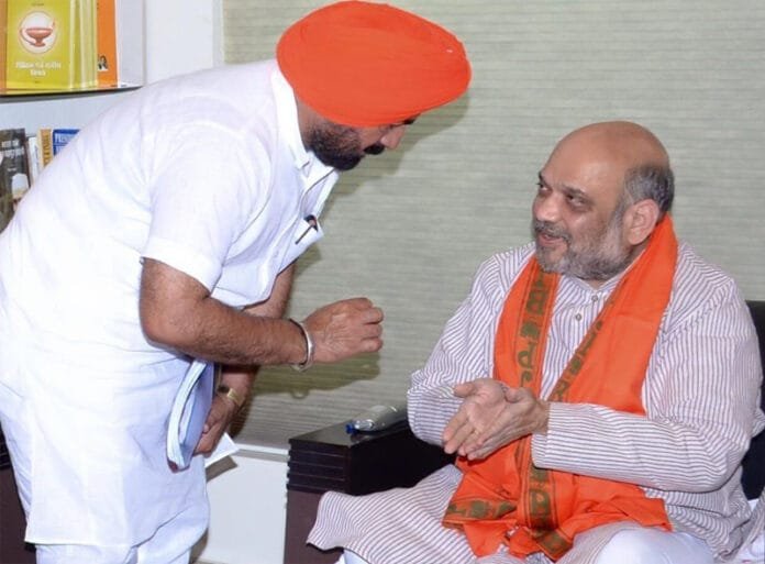 Sukhminderpal-Singh-Grewal- Sukhminderpal Singh Grewal with Amit Shah