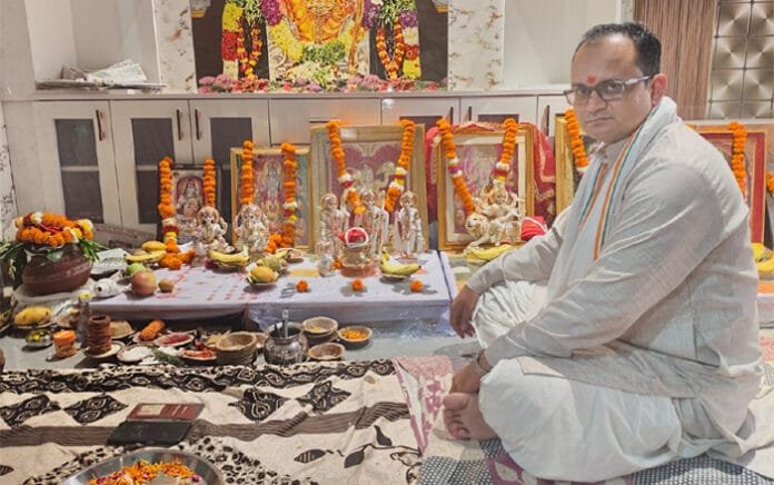 ज्योतिष और वेदों के प्रकांड विद्वान 