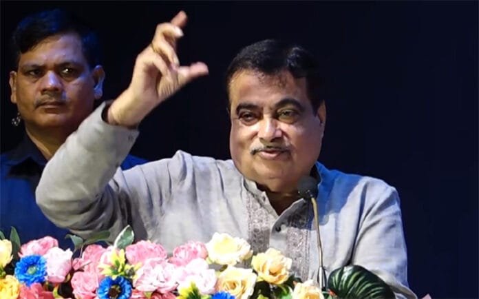 Nitin Gadkari viral video - Gadkari government useless speech