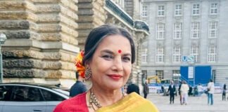 Shabana Azmi’s Heartfelt Praise: Sunita Kapoor Shines as ‘Superwoman’ at Karwa Chauth 2025 Bash Shabana Azmi