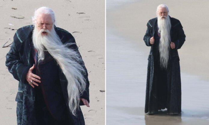 Veteran-actor-John-Lithgow- Veteran actor John Lithgow cast as Albus Dumbledore in the upcoming HBO Harry Potter adaptation,