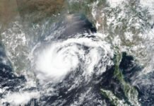 Cyclone Montha Set to Strike Andhra Coast: Emergency Alerts Issued Across Bay Region Cyclone Montha, Montha 2025, Andhra Pradesh cyclone October 2025, Bay of Bengal storm Montha,