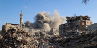 Israel–Gaza Conflict Escalates as UN Calls for Ceasefire Smoke rises over Gaza skyline after Israeli airstrikes October 2025”