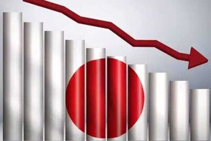 Japan-Economy-Contracts-for Japan's Economy Contracts for First Time in Six Quarters