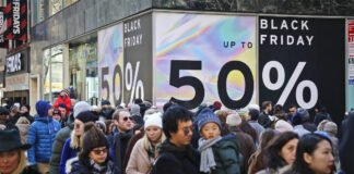 Black Friday E-Commerce Hits Historic $11.8 Billion as AI Deals and Mobile Shopping Dominate 2025 Shoppers drive record Black Friday online sales as AI-powered discounts and mobile deals surge in 2025.