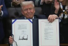 Longest U.S. Government Shutdown in History Deepens After Senate’s 14th Failed Vote Closed federal building in Washington, D.C. during the longest U.S. government shutdown.