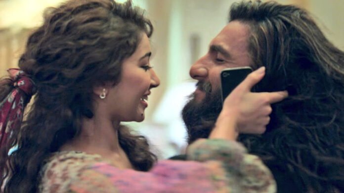 bollywood-new-onscreen-pair Bollywood actors Ranveer Singh, Sara Arjun, Ahaan Panday, and Aneet Padda representing top on-screen pairings of 2025