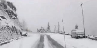 Severe Cold, Dense Fog Grip North and East India; Flights Disrupted, Delhi AQI Remains in ‘Severe’ Zone Dense fog blankets New Delhi as flights are delayed amid severe winter conditions