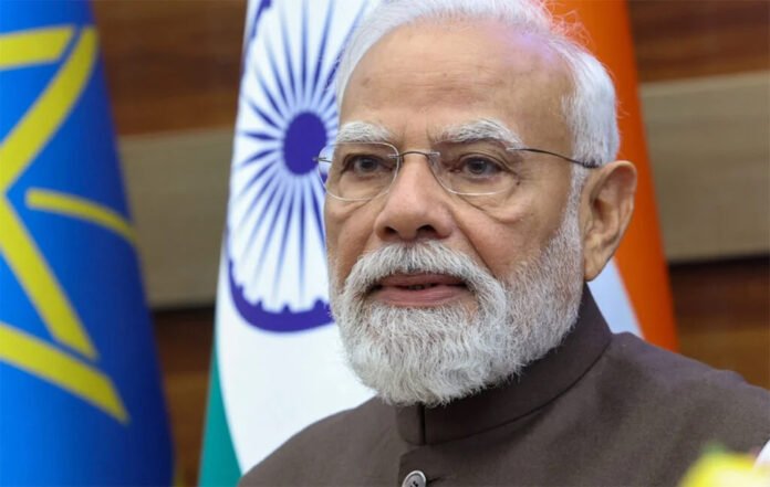 pm-modi-lucknow-speech-rash Prime Minister Narendra Modi addresses gathering at Lucknow inauguration event