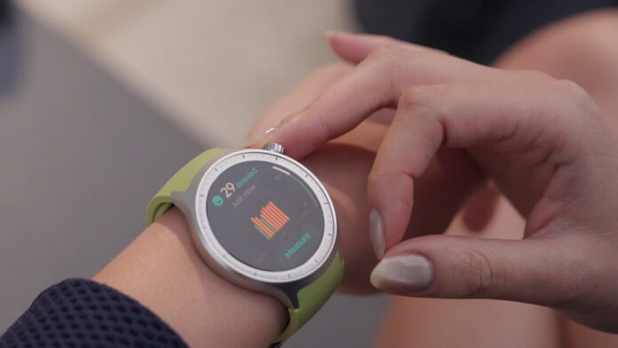 Motorola Moto Watch launched in India with Polar health tracking and Google Search AI Mode update