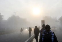 Delhi NCR Braces for Sharper Cold on January 10 as Rain and Fog Push Temperatures Lower: IMD Cold and foggy morning in Delhi NCR as temperatures drop on January 10
