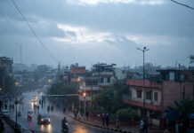 Rain Halts Rising Winter Heat in Delhi as Temperature Drops 11°C, Cold Makes a Comeback Rainy weather in Delhi as temperature drops sharply in January