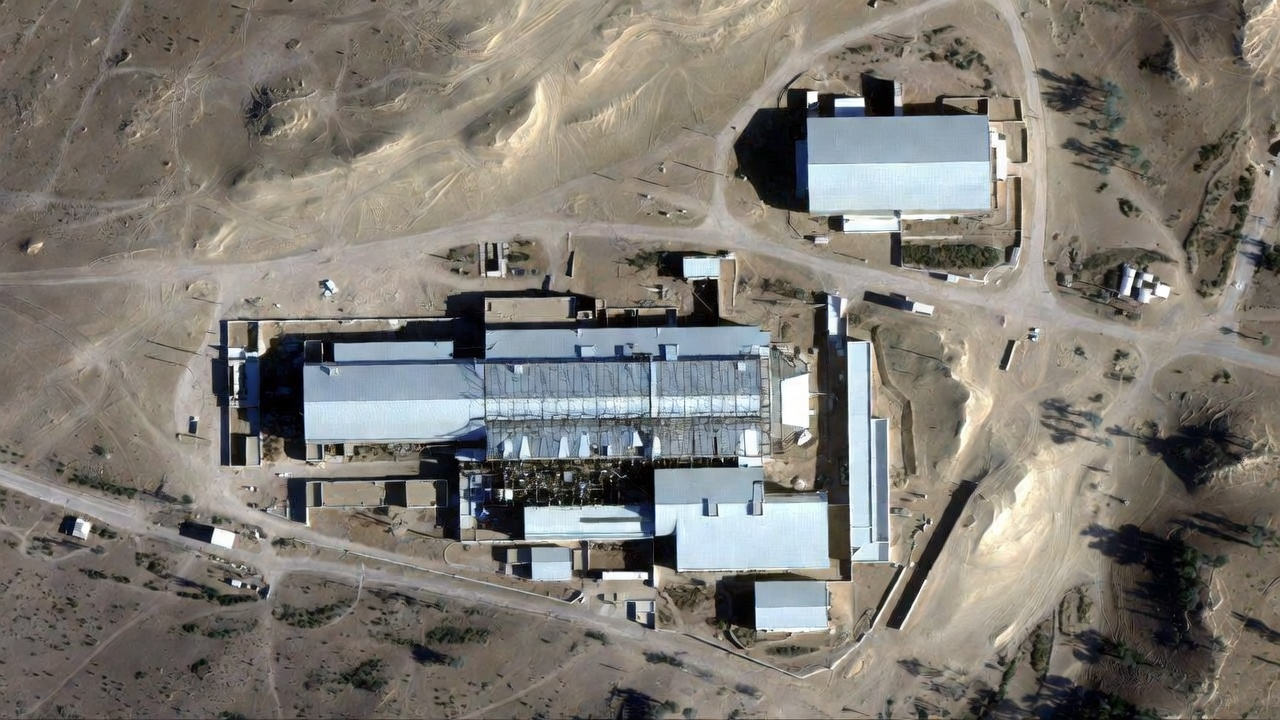 Satellite imagery shows new roofing at Iran’s Natanz and Isfahan nuclear sites amid nationwide anti-government protests