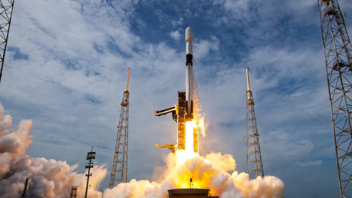 PSLV-C62 rocket lifts off from Sriharikota carrying Anvesha satellite January 2026
