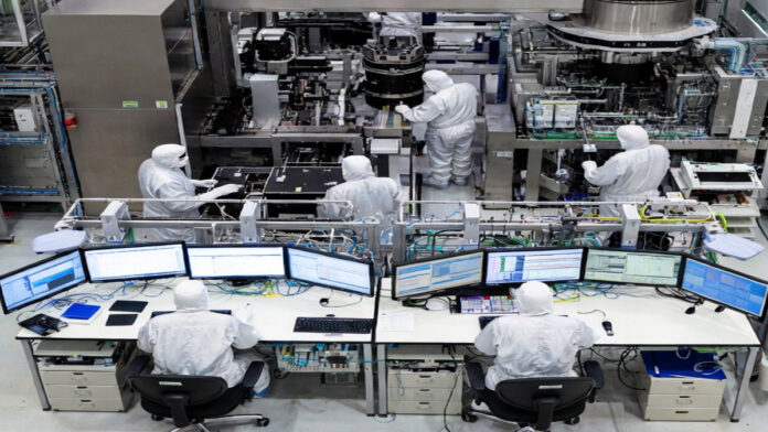 South Korean semiconductor facility representing efforts to negotiate favorable US tariff terms on memory chips.