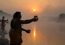 Bhanu Saptami 2026 Observed Today: Date, Auspicious Timings, Significance, and Sun God Worship Rituals Explained Devotees offering water to the Sun God on Bhanu Saptami 2026 during sunrise