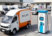 Euler Motors Partners with Jio-bp to Expand EV Charging Infrastructure Across India’s Key Logistics Hubs Euler Motors electric commercial vehicle charging at a Jio-bp EV charging station