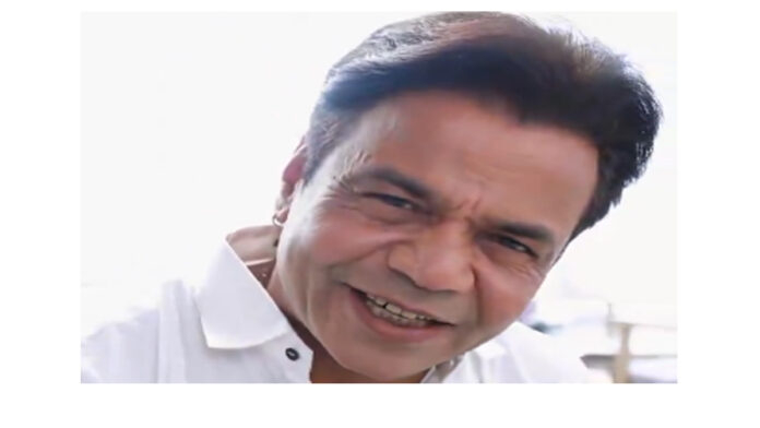 Rajpal Yadav arriving at Delhi High Court during cheque bounce case hearing