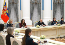 India–Russia Oil Deal Hits Payment Roadblock Despite 30-Day US Waiver Putin and officials discuss India–Russia oil deal as payment hurdles arise