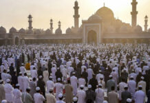 Alvida Juma 2026: Rare 5 Fridays in Ramadan After 26 Years, Devotees Mark Final Friday with Prayers Alvida Juma 2026 prayers mosque crowd Ramadan last Friday India