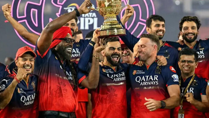Royal Challengers Bengaluru players celebrating during an IPL match highlighting the franchise’s growing global valuation