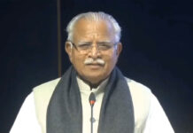 Prepaid Electricity Meters Not Mandatory, Govt Clarifies in Parliament Manohar Lal Khattar speaking in Lok Sabha about prepaid electricity meters with smart meter device visual