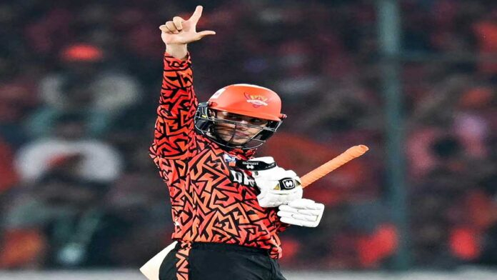 Abhishek Sharma Rewrites Record Books: Equals Kohli, Warner Feats; Hits 350 T20 Sixes Abhishek Sharma Rewrites Record Books: Equals Kohli, Warner Feats; Hits 350 T20 Sixes