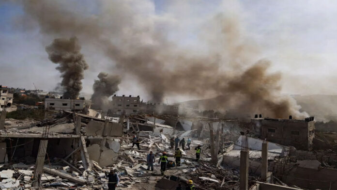 Israel airstrikes in southern Lebanon amid US-Iran tensions and Hormuz crisis