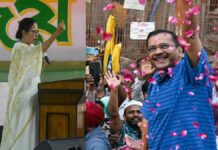Arvind Kejriwal Lands in Kolkata to Campaign for Mamata Banerjee Ahead of Crucial West Bengal Poll Phase Kejriwal Joins Mamata Banerjee Campaign in Kolkata as West Bengal Heads for Final Phase Voting on April 29